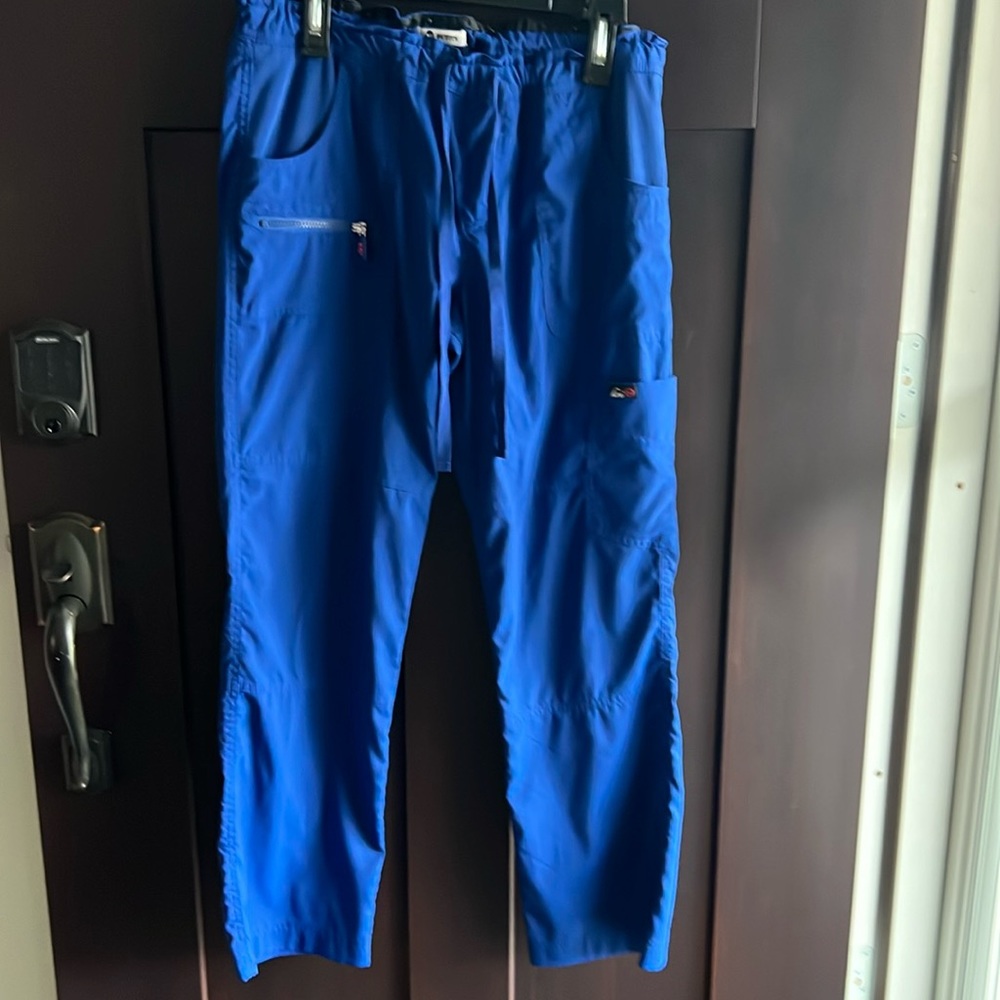 Koi lite nylon scrub pants